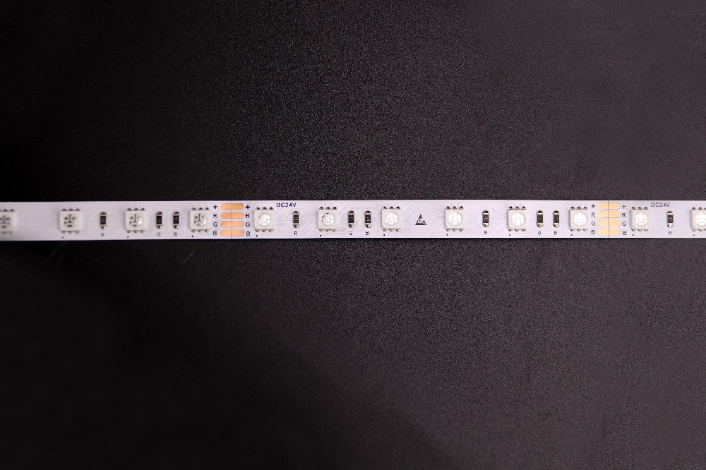 幻彩群控 LED柔性灯带——RQ260YC